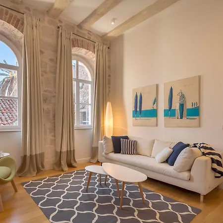 Hedera A4 Apartment