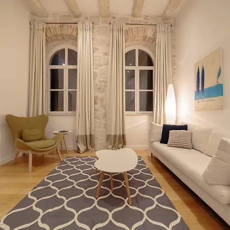 Hedera A4 Apartment *