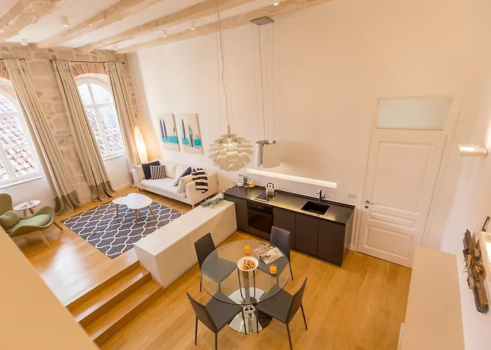 Hedera A4 * 두브로브니크