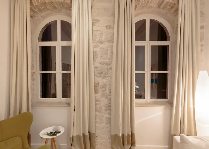 Hedera A4 두브로브니크