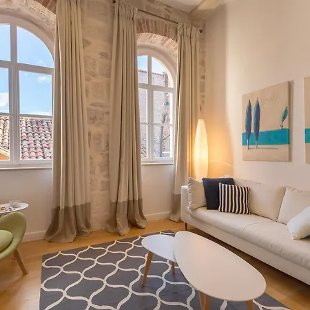 Apartament Hedera A4 *