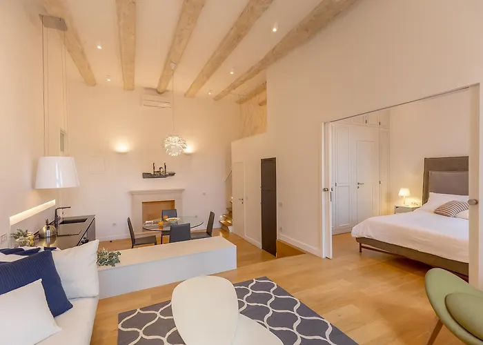 Hedera A4 アパート *